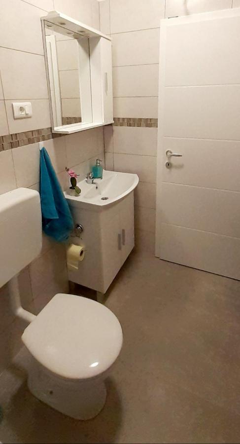 Lennida Studio Apartman With Free Parking Kavran Eksteriør billede