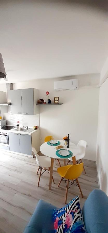 Lennida Studio Apartman With Free Parking Kavran Eksteriør billede
