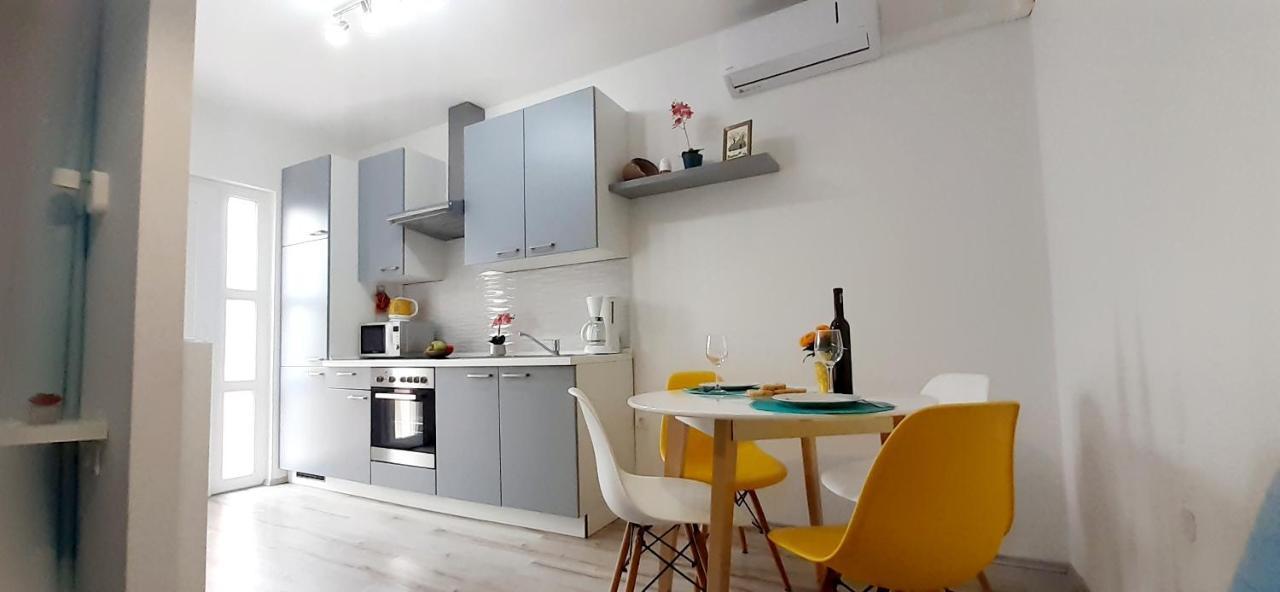 Lennida Studio Apartman With Free Parking Kavran Eksteriør billede