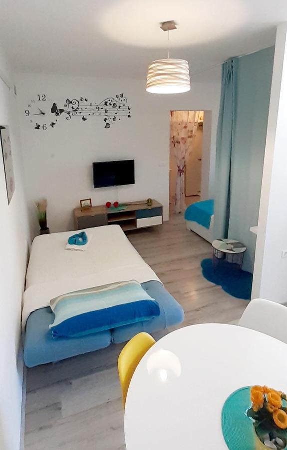 Lennida Studio Apartman With Free Parking Kavran Eksteriør billede